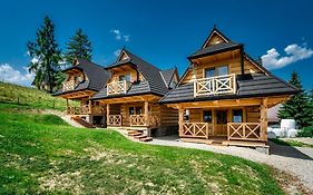 DOMKI Szarotka, Rozeta i Parzenica